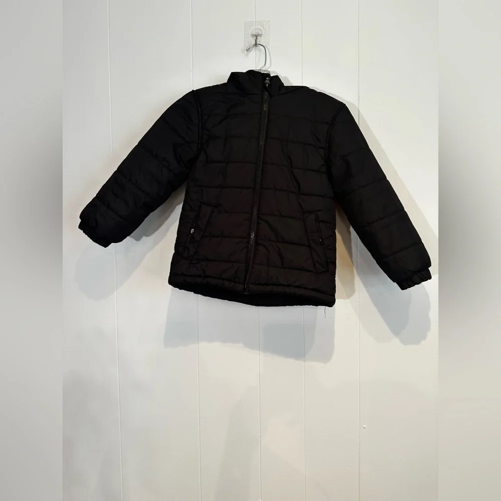 Whales Tail Performance Kids Black Puffer Jacket Size 6 EUC